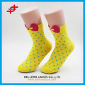 2016 nouveauté design mignon noeud papillon chaussettes à tête pour les jeunes filles fraîches et à la mode